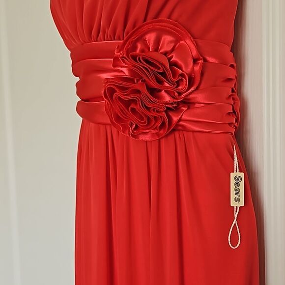 Jolie Strapless Fit & Flare Midi Dress With Rose Embellishment Size 10 Red - Picture 5 of 16